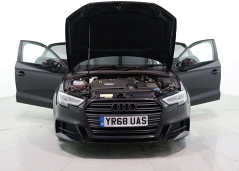 Audi A3 1.5 A3 Black Edition 35 TFSI Semi-Auto 4dr 42