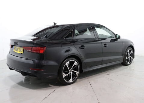 Audi A3 1.5 A3 Black Edition 35 TFSI Semi-Auto 4dr 7