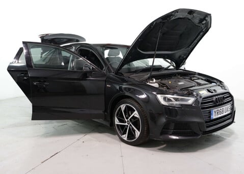 Audi A3 1.5 A3 Black Edition 35 TFSI Semi-Auto 4dr 41