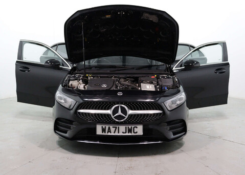 Mercedes-Benz A Class 1.3 A 200 AMG Line Exeutive Auto 5dr 45