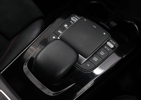 Mercedes-Benz A Class 1.3 A 200 AMG Line Exeutive Auto 5dr 25