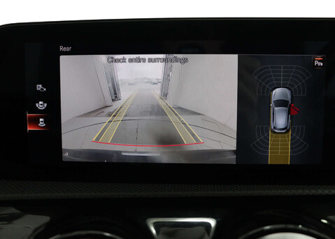Mercedes-Benz A Class 1.3 A 200 AMG Line Exeutive Auto 5dr 51