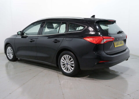 Ford Focus 1.0 Focus Titanium Auto 5dr 9