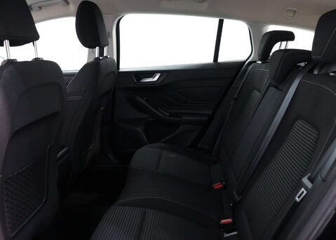 Ford Focus 1.0 Focus Titanium Auto 5dr 41