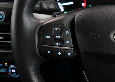 Ford Focus 1.0 Focus Titanium Auto 5dr 29