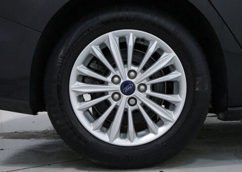 Ford Focus 1.0 Focus Titanium Auto 5dr 13
