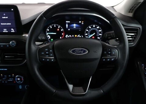 Ford Focus 1.0 Focus Titanium Auto 5dr 18