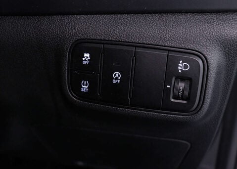 Hyundai i20 1.0 i20 SE Connect MHEV TGDi Auto 5dr 29