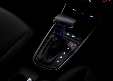 Hyundai i20 1.0 i20 SE Connect MHEV TGDi Auto 5dr 28