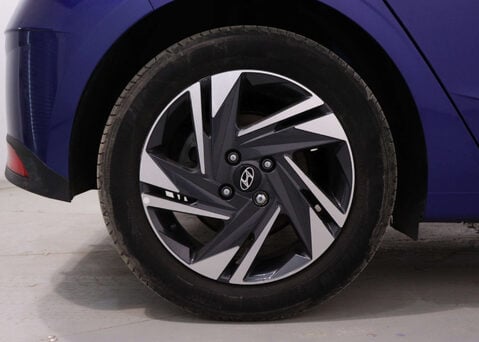 Hyundai i20 1.0 i20 SE Connect MHEV TGDi Auto 5dr 13