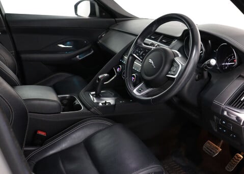 Jaguar E-Pace 2.0 E-Pace R-Dynamic S AWD Auto 4WD 5dr 33