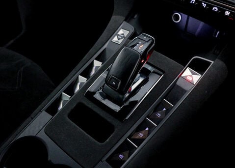 DS DS 7 Crossback 1.6 DS7 Crossback Performance Line+ PureTech S/S Auto 5dr 29