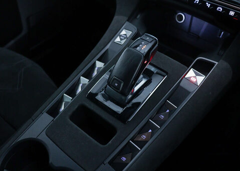 DS DS 7 Crossback 1.6 DS7 Crossback Performance Line+ PureTech S/S Auto 5dr 28