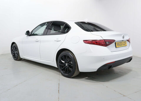 Alfa Romeo Giulia 2.0 Giulia Sprint TB Auto 4dr 9