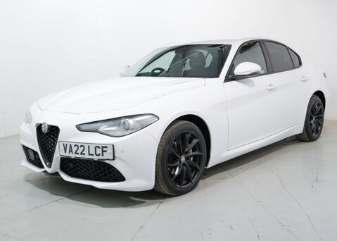 Alfa Romeo Giulia 2.0 Giulia Sprint TB Auto 4dr 7