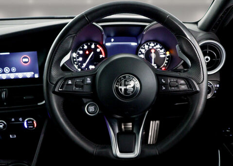 Alfa Romeo Giulia 2.0 Giulia Sprint TB Auto 4dr 19