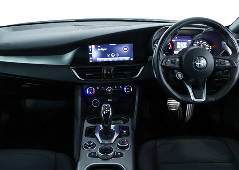 Alfa Romeo Giulia 2.0 Giulia Sprint TB Auto 4dr 19