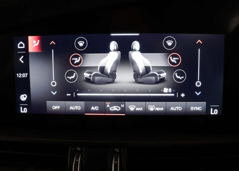 Alfa Romeo Giulia 2.0 Giulia Sprint TB Auto 4dr 25