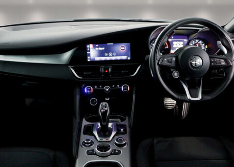 Alfa Romeo Giulia 2.0 Giulia Sprint TB Auto 4dr 20