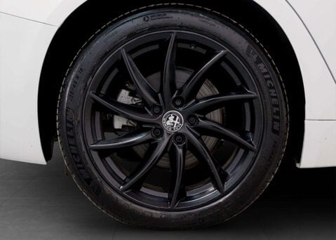 Alfa Romeo Giulia 2.0 Giulia Sprint TB Auto 4dr 14