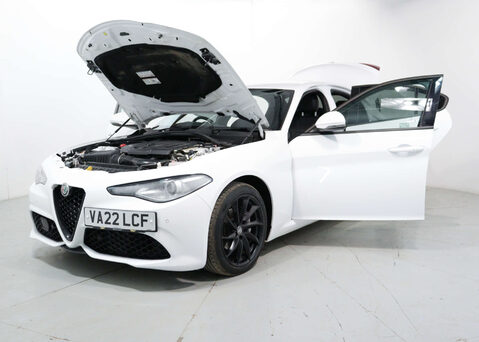 Alfa Romeo Giulia 2.0 Giulia Sprint TB Auto 4dr 48