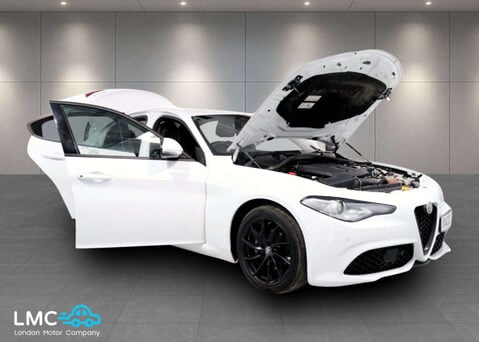 Alfa Romeo Giulia 2.0 Giulia Sprint TB Auto 4dr 55