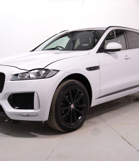 Jaguar F-Pace 2.0 F-PACE Chequered Flag AWD D Auto 4WD 5dr