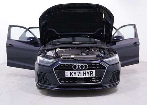 Audi A1 1.5 A1 Sportback 35 TFSI Sport Semi-Auto 5dr 48