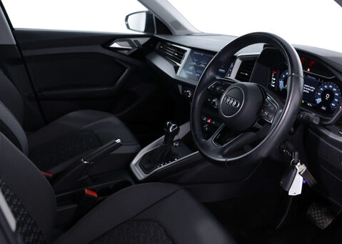 Audi A1 1.5 A1 Sportback 35 TFSI Sport Semi-Auto 5dr 35