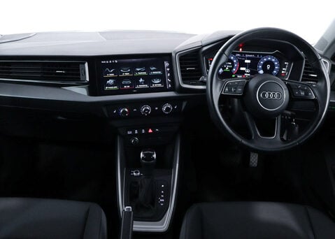 Audi A1 1.5 A1 Sportback 35 TFSI Sport Semi-Auto 5dr 19