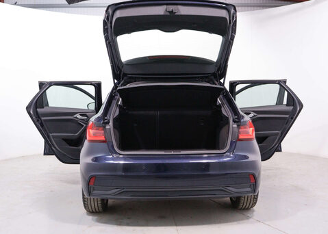 Audi A1 1.5 A1 Sportback 35 TFSI Sport Semi-Auto 5dr 52