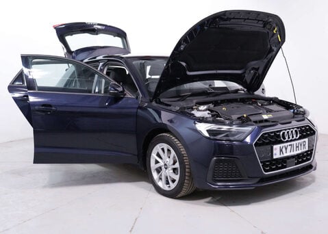 Audi A1 1.5 A1 Sportback 35 TFSI Sport Semi-Auto 5dr 47