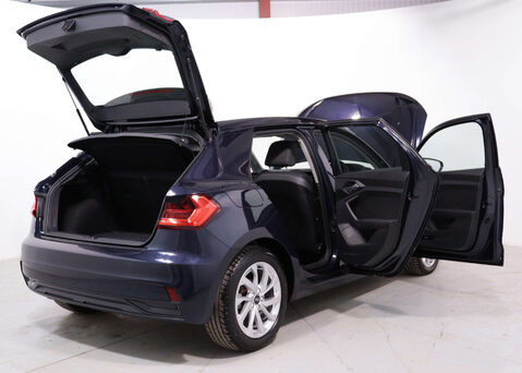 Audi A1 1.5 A1 Sportback 35 TFSI Sport Semi-Auto 5dr 53