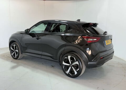 Nissan Juke 1.0 Juke Tekna DiG-T Semi-Auto 5dr 4