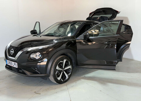 Nissan Juke 1.0 Juke Tekna DiG-T Semi-Auto 5dr 35