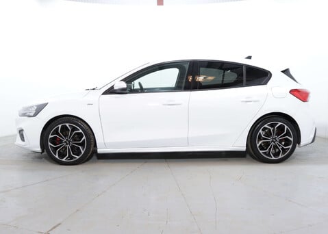 Ford Focus 1.5 Focus ST-Line X TDCi 5dr 4