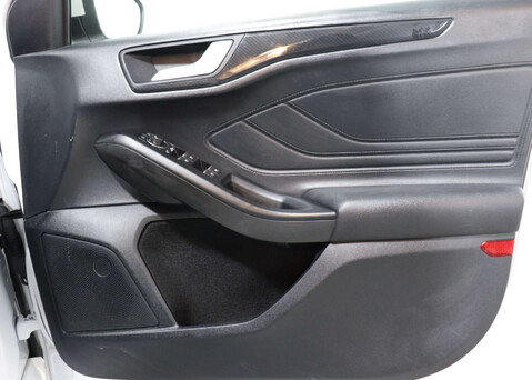 Ford Focus 1.5 Focus ST-Line X TDCi 5dr 43