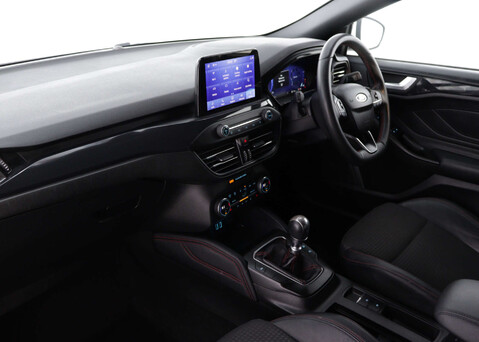 Ford Focus 1.5 Focus ST-Line X TDCi 5dr 44
