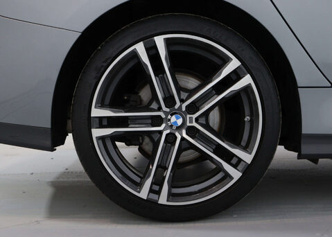 BMW 2 Series 1.5 218I M Sport 4dr 13