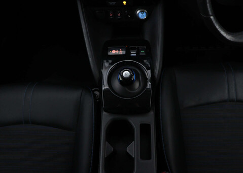 Nissan LEAF Leaf N-Connecta 5dr 16
