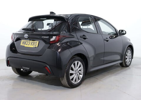 Toyota Yaris 1.5 Yaris Icon HEV CVT 5dr 7