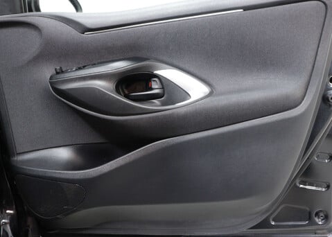 Toyota Yaris 1.5 Yaris Icon HEV CVT 5dr 33