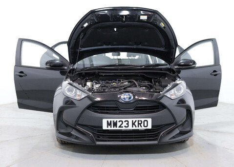 Toyota Yaris 1.5 Yaris Icon HEV CVT 5dr 43