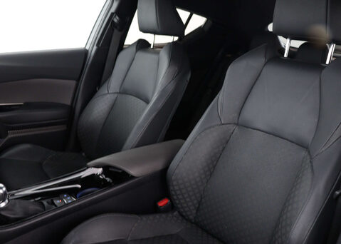Toyota C-HR 1.8 C-HR Excel HEV CVT 5dr 38