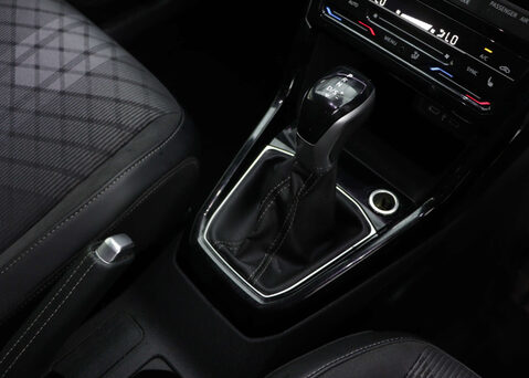 Volkswagen T-Cross 1.0 T-Cross R-Line TSI Semi-Auto 5dr 33