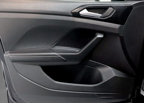 Volkswagen T-Cross 1.0 T-Cross R-Line TSI Semi-Auto 5dr 47