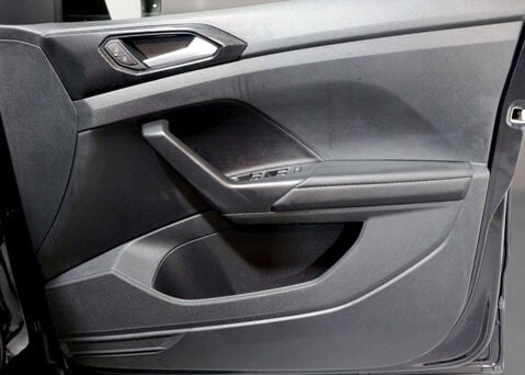 Volkswagen T-Cross 1.0 T-Cross R-Line TSI Semi-Auto 5dr 43