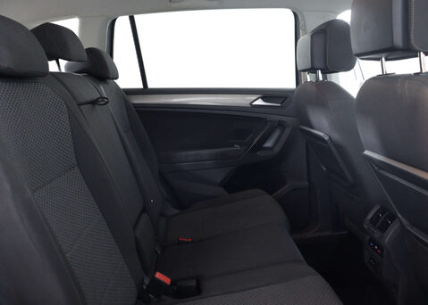 Volkswagen Tiguan 1.5 Tiguan Allspace Match TSi Evo Semi-Auto 5dr 49