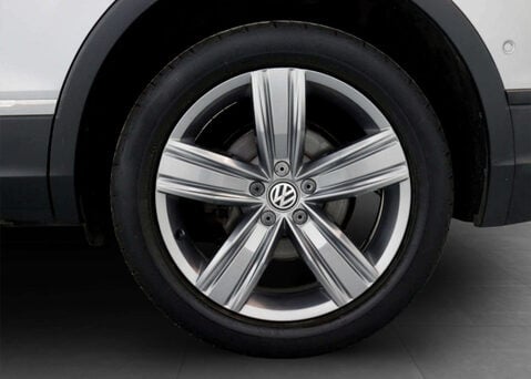 Volkswagen Tiguan 1.5 Tiguan Allspace Match TSi Evo Semi-Auto 5dr 17