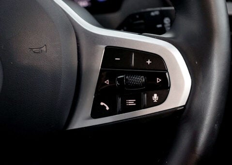 BMW 1 Series 1.5 118I M Sport Auto 5dr 38